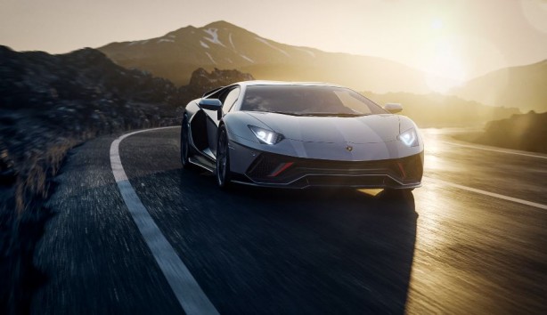 Foto - Lamborghini'den rekor üstüne rekor!