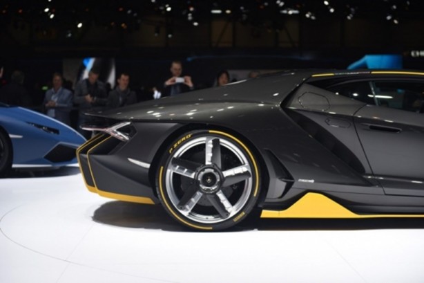 Foto - Lamborghini'den çok özel otomobil