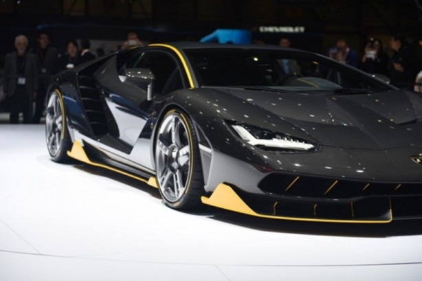 Foto - Lamborghini'den çok özel otomobil