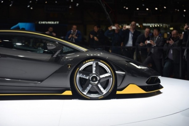 Foto - Lamborghini'den çok özel otomobil