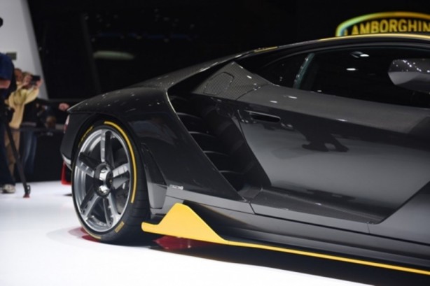Foto - Lamborghini'den çok özel otomobil