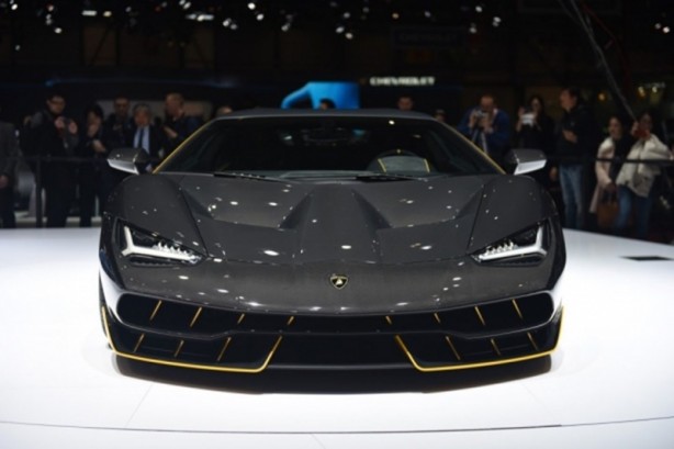 Foto - Lamborghini'den çok özel otomobil