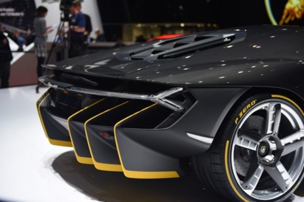 Foto - Lamborghini'den çok özel otomobil