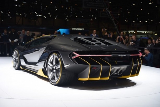 Foto - Lamborghini'den çok özel otomobil