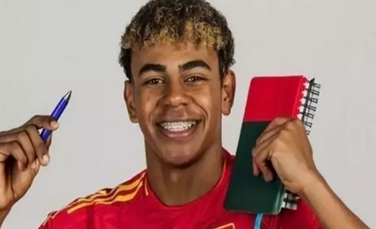 Foto - Lamine Yamal Müslüman mı, dini ne? Lamine Yamal Nasraoui Ebana aslen nereli?