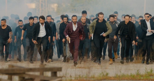 Foto - ‘Lanet’ diziyle aynı isimleri taşımaları manidar! ‘Çukur’a baskın