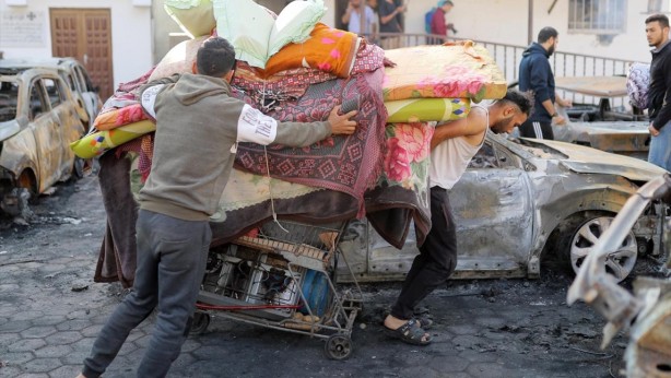 Foto - Lanet olsun! Bu namussuzluk karşısında "yuh" dediniz değil mi?
