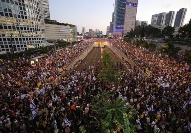 Foto - Lanetli devlet içten içe kaynıyor