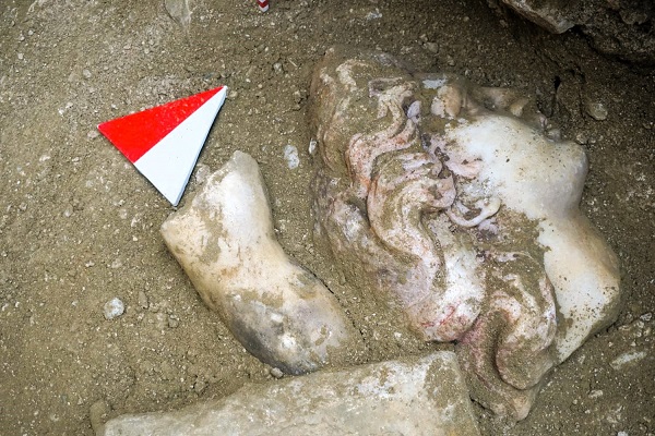 Foto - Laodikya Antik Kenti'nde nefes kesen buluş