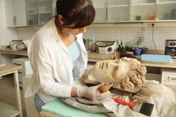 Foto - Laodikya Antik Kenti'nde nefes kesen buluş