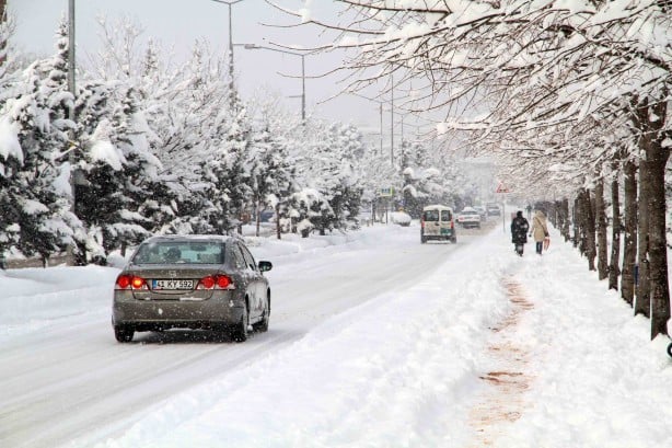 Foto - Lapa lapa kar geliyor! Son 30 yılın en büyüğü yaşanacak