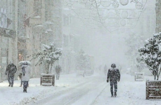 Foto - Lapa lapa kar geliyor! Son 30 yılın en büyüğü yaşanacak
