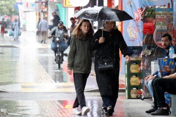 Foto - Lapa lapa kar İstanbul'un yanı başında erken başladı! Yoğun kar yağışı için gece yarısı işaret edildi