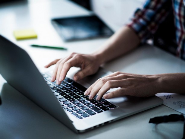 Foto - Laptop alırken pişman olmayın! İşte dikkat edilmesi gerekenler 