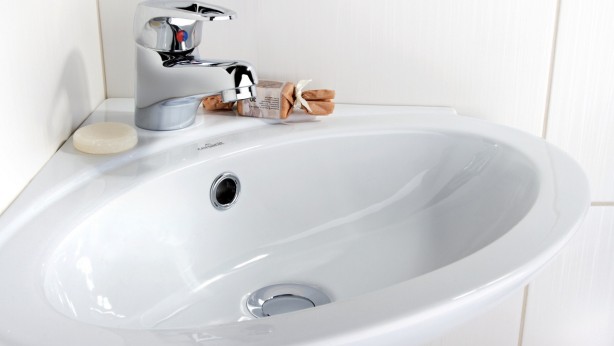 Foto - Lavabonuzdaki bu deliğin ne işe yaradığını öğrendikten sonra çok şaşıracaksınız!