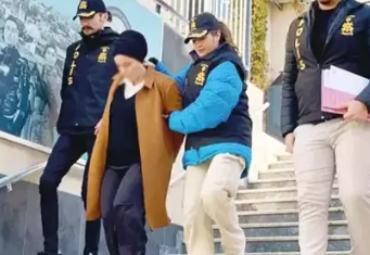 Foto - Laz Kızı ve Donsuz Kelly'e kötü haber! Bakalım şimdi ne halt edecekler