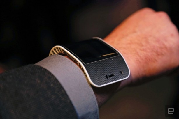 Foto - Lenovo'dan katlanabilir tablet ve akıllı telefon