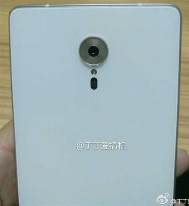 Foto - Lenovo'nun çerçevesiz ekranlı telefonu sızdırıldı