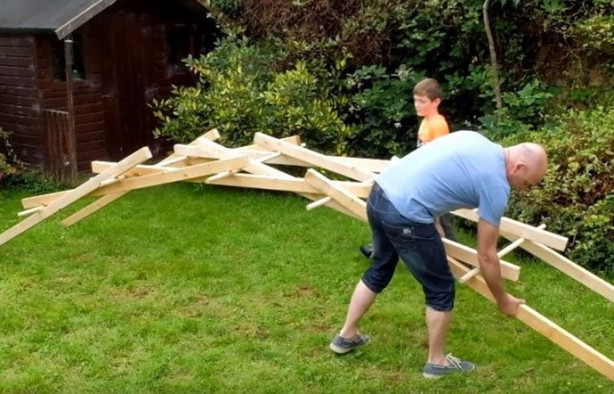 Foto - Leonardo da Vinci'nin eserini küçük bir bahçede yaptılar!