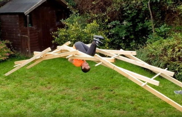 Foto - Leonardo da Vinci'nin eserini küçük bir bahçede yaptılar!