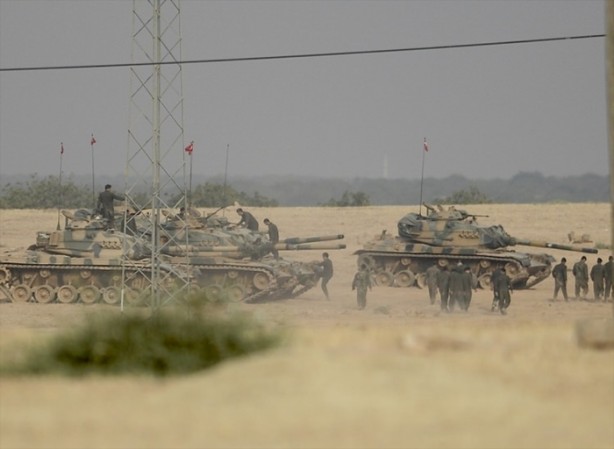 Foto - Leopard 24A'lar bölgeye gidiyor