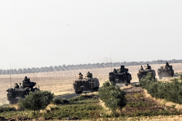Foto - Leopard 24A'lar bölgeye gidiyor