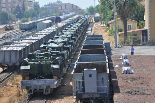 Foto - Leopard 24A'lar bölgeye gidiyor