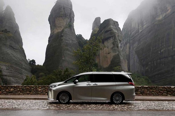 Foto - Lexus'un ‘Doğuştan Lüks’ yeni LM modeli Türkiye'de