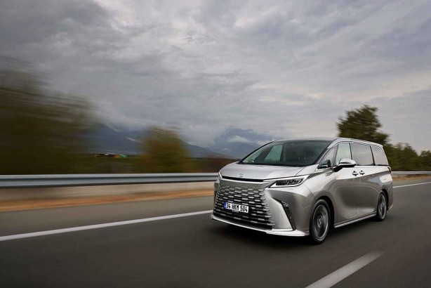 Foto - Lexus'un ‘Doğuştan Lüks’ yeni LM modeli Türkiye'de