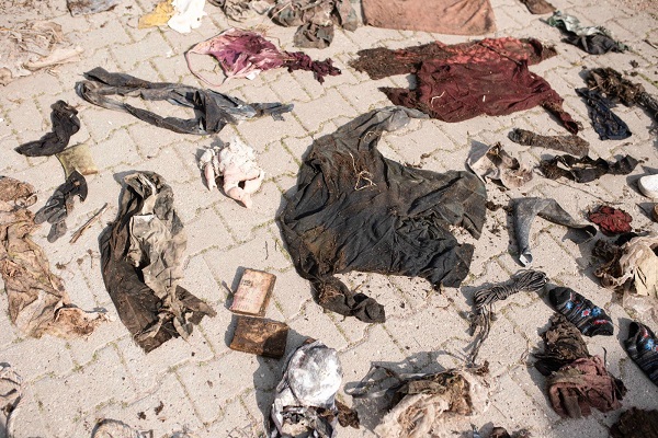 Foto - Leylek yuvaları tek tek temizlendi