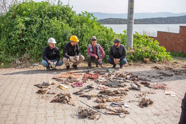 Foto - Leylek yuvaları tek tek temizlendi