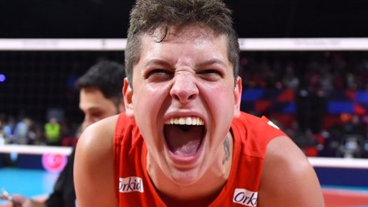 Foto - Lezbiyen Ebrar da Ekrem’den yana! Bu işe Sayın Abdullah Gül ne diyecek bakalım…