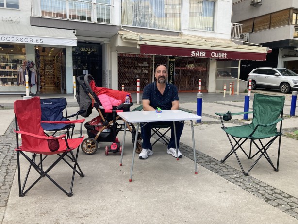 Foto - LGS adayları içerde aileleri dışarıda ter döküyor