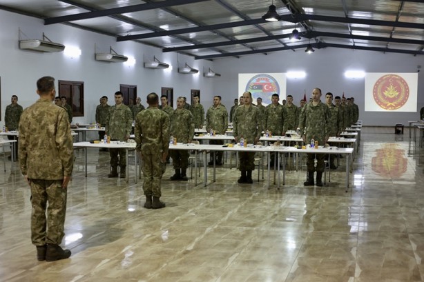 Libya’da görevli TSK mensupları ilk sahurlarını yaptı