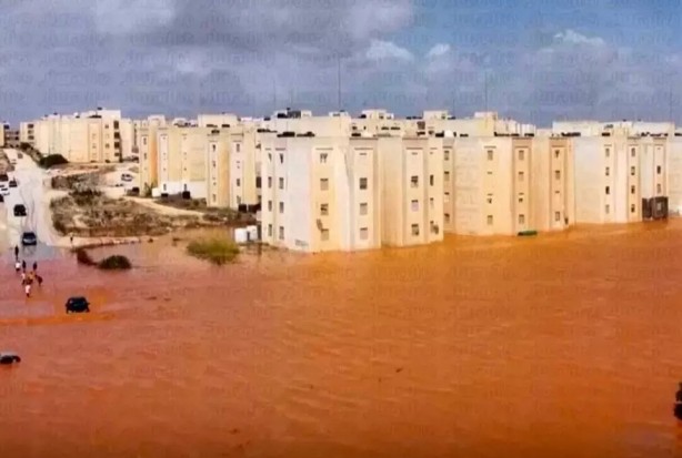 Foto - Libya'da herkesin göz ardı ettiği tehlike! Milyonlarca insan diken üstünde