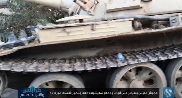 Foto - Libya'da Mısır tankları ele geçirildi