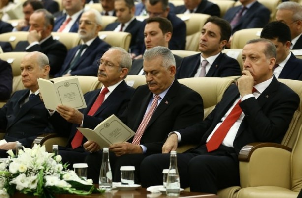 Foto - Lider yine aynı karede