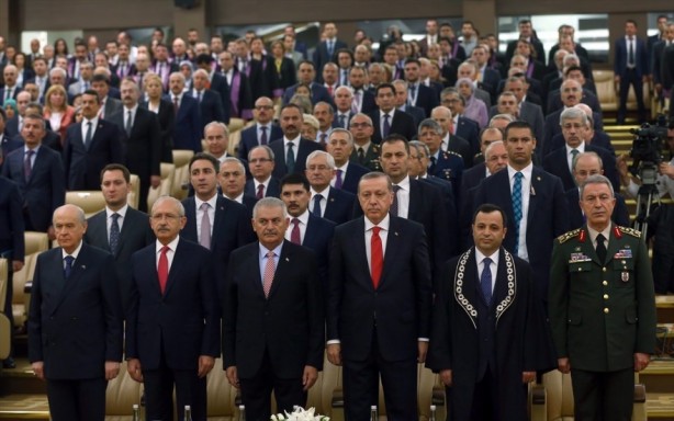Foto - Lider yine aynı karede