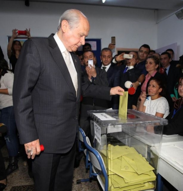 Foto - Liderler oylarını kullandı