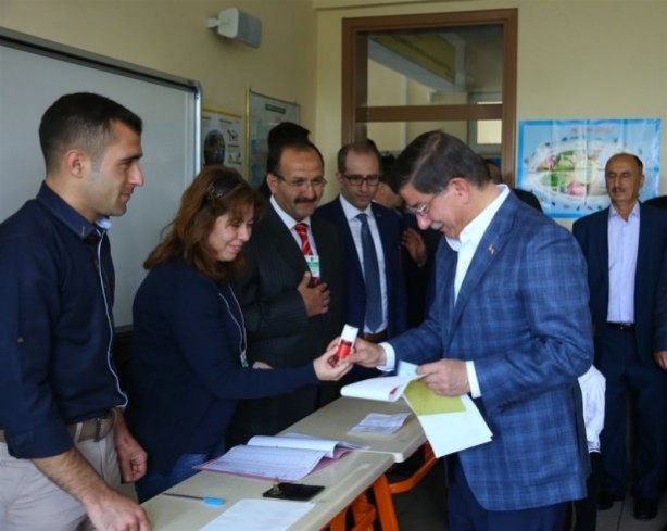 Foto - Liderler oylarını kullandı