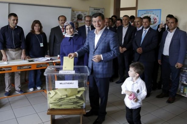 Foto - Liderler oylarını kullandı