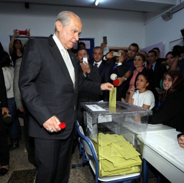 Foto - Liderler oylarını kullandı