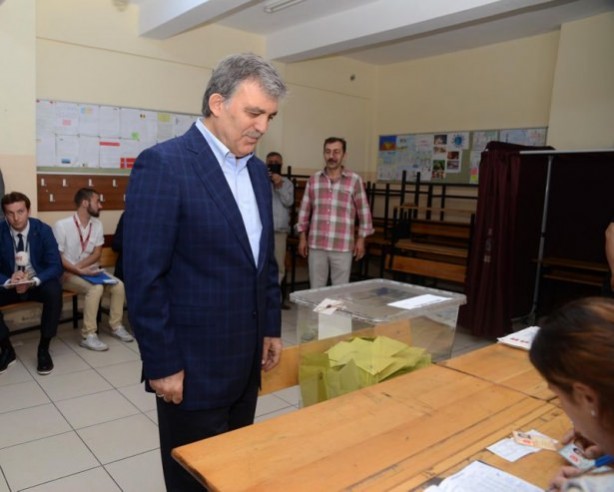 Foto - Liderler oylarını kullandı