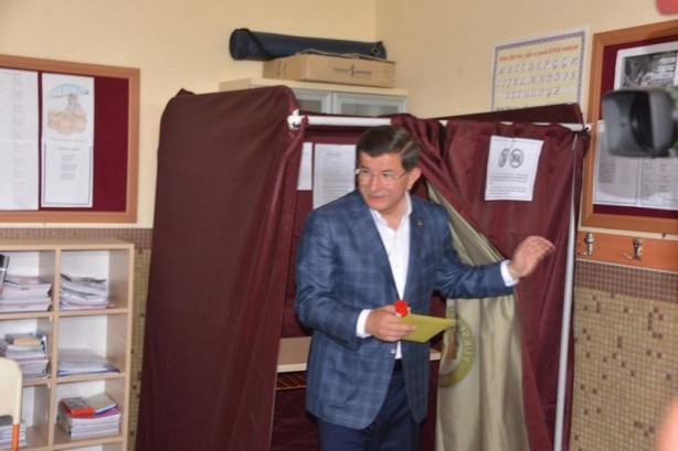 Foto - Liderler oylarını kullandı