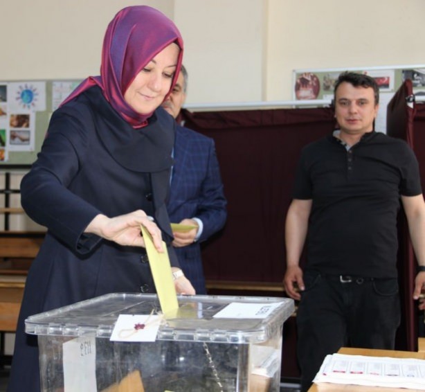 Foto - Liderler oylarını kullandı