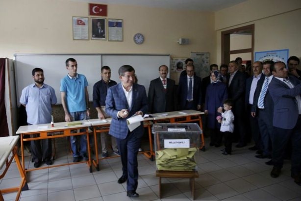 Foto - Liderler oylarını kullandı