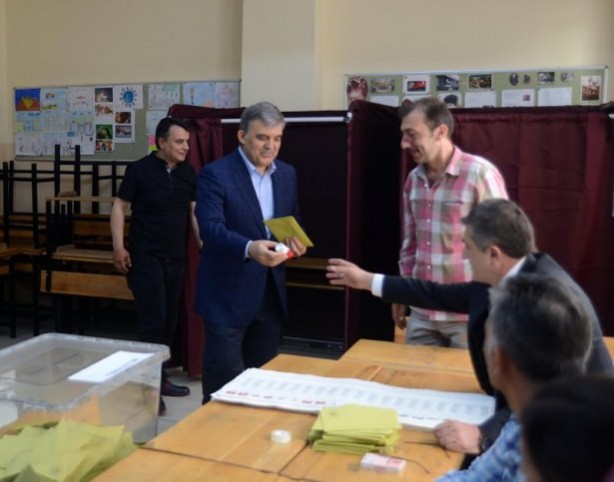 Foto - Liderler oylarını kullandı