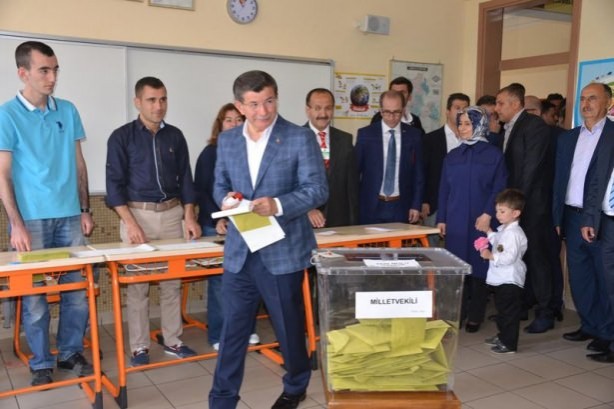 Foto - Liderler oylarını kullandı