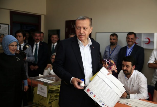 Foto - Liderler oylarını kullandı