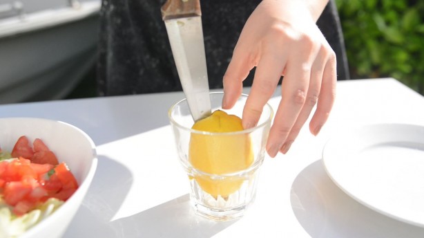 Foto - Limon aslında nasıl sıkılır?